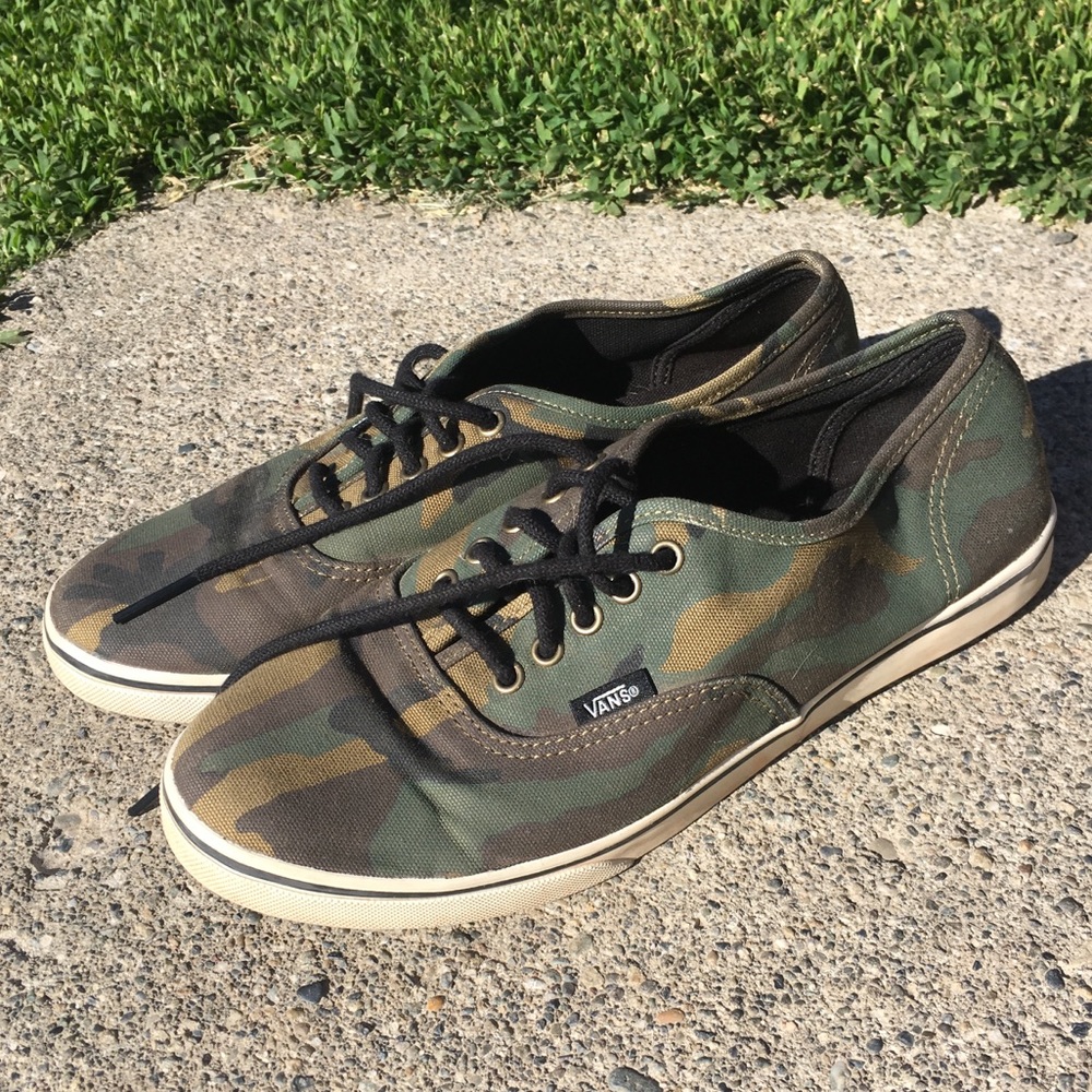 🌸Camo Vans🌸